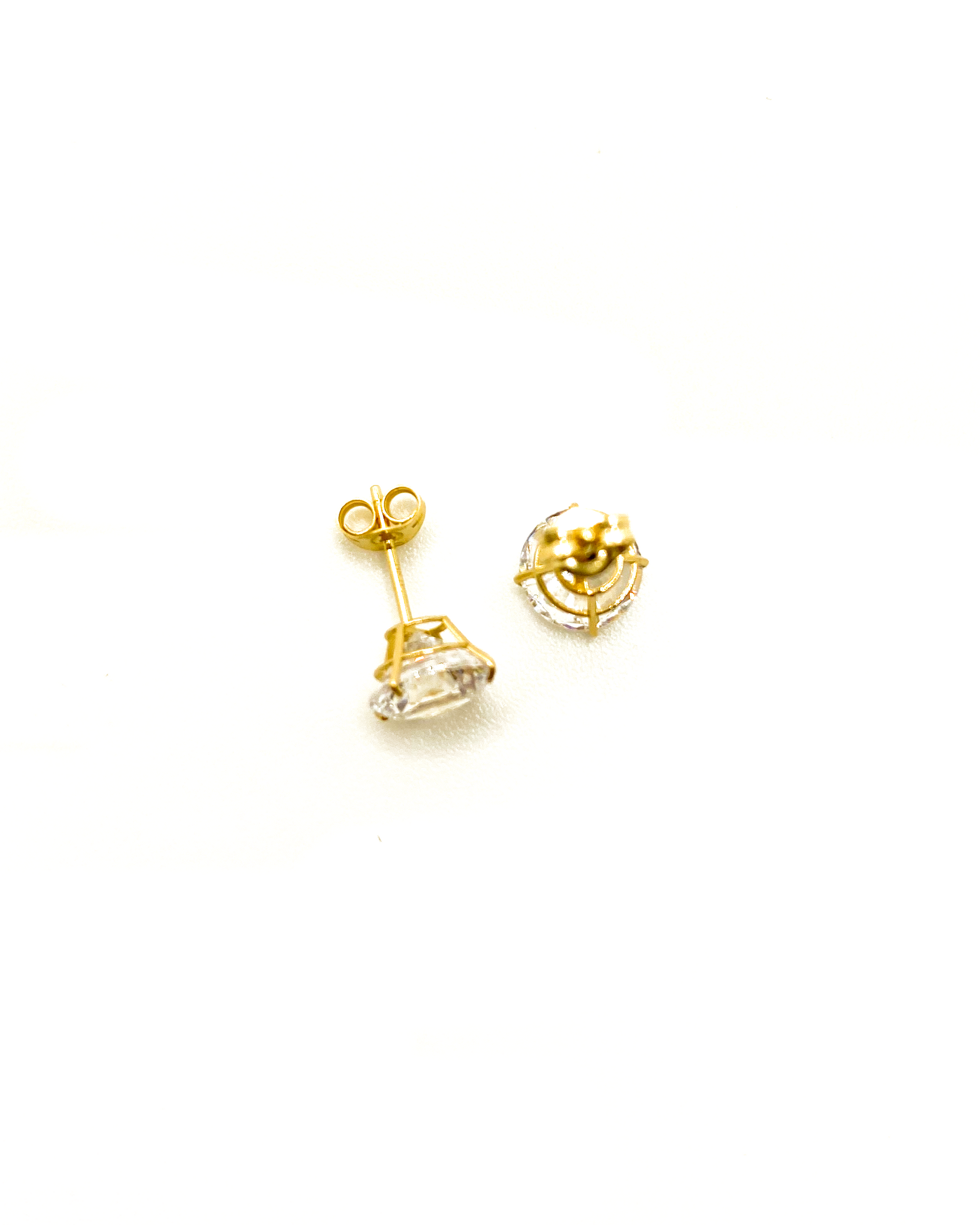 Round Cubic Studs